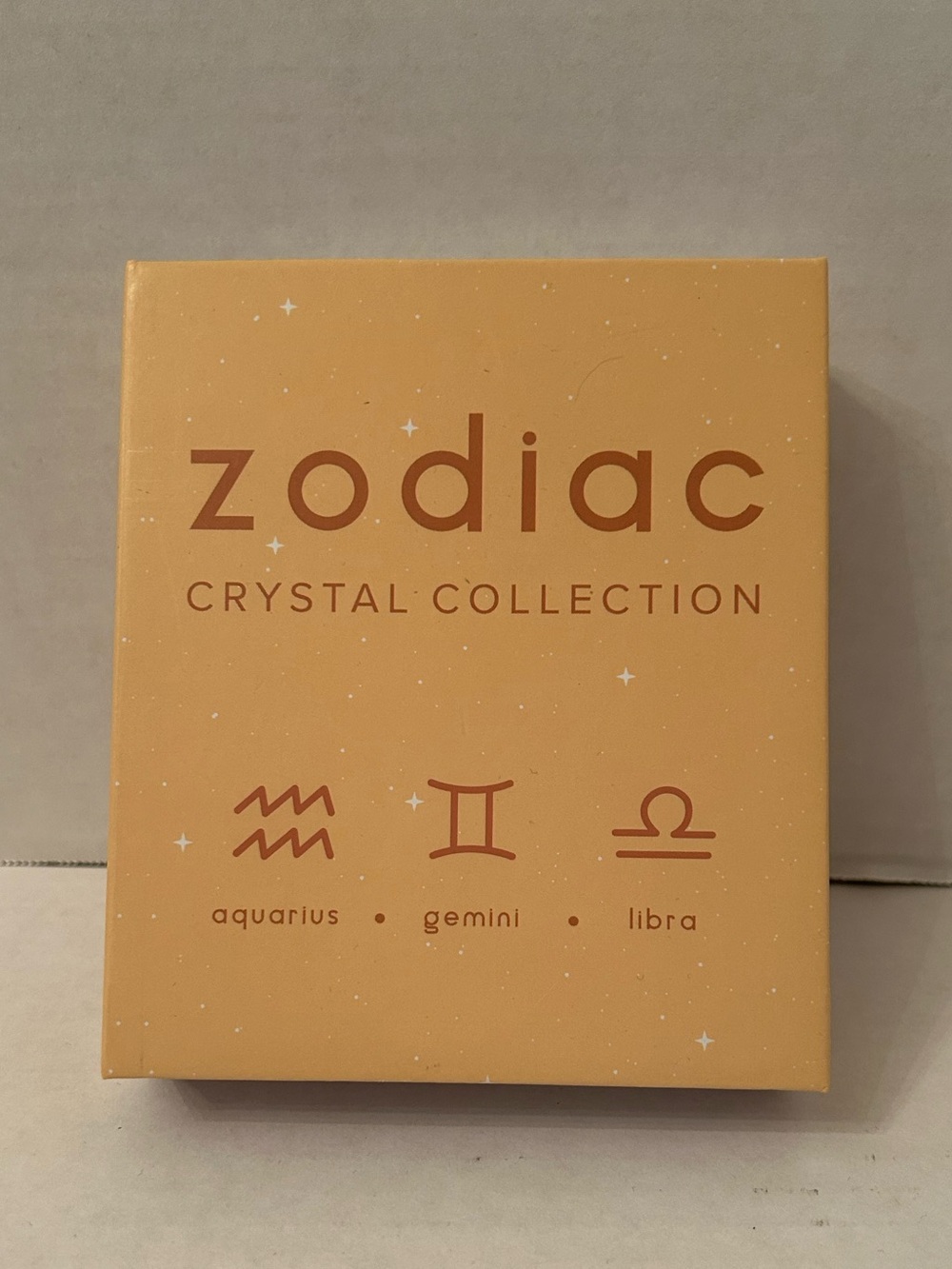Zodiac Aquarius Crystal Collection Box